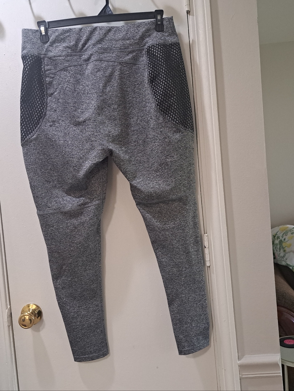 POP Fit Heathered Gray Active Leggings